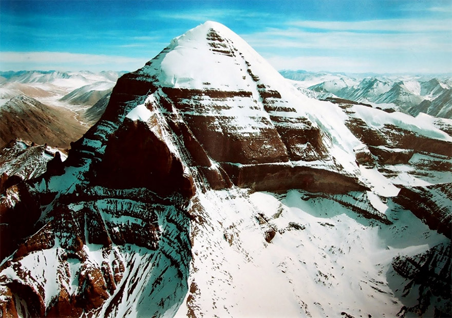 Mystery of the Unclimbed Peak – What Makes Mount Kailash So Intriguing?
