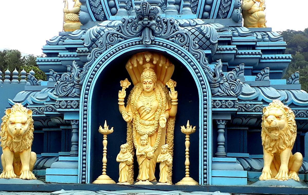 মূল মন্দির কমপ্লেক্সে